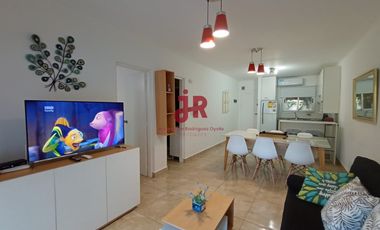 CODIGO 268 - DEPARTAMENTO DE 2 AMBIENTES - COCHERA - PARRILLA - PILETA - PINAMAR