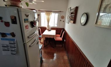 Chalet en venta de 3 dormitorios c/ cochera en San Bernardo