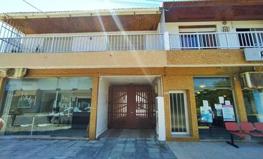 Chalet en venta de 3 dormitorios c/ cochera en San Bernardo