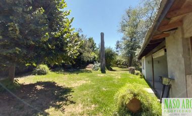CHALET EN VENTA EN SIERRA DE LOS PADRES - RED GAS NATURAL EN SU VEREDA.
