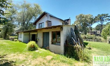 CHALET EN VENTA EN SIERRA DE LOS PADRES - RED GAS NATURAL EN SU VEREDA.