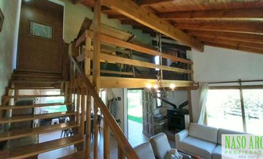 CHALET EN VENTA EN SIERRA DE LOS PADRES - RED GAS NATURAL EN SU VEREDA.