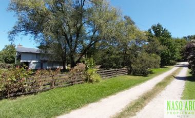 CHALET EN VENTA EN SIERRA DE LOS PADRES - RED GAS NATURAL EN SU VEREDA.