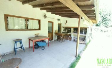 CHALET EN VENTA EN SIERRA DE LOS PADRES - RED GAS NATURAL EN SU VEREDA.