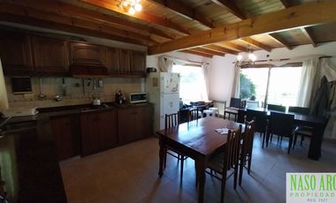 CHALET EN VENTA EN SIERRA DE LOS PADRES - RED GAS NATURAL EN SU VEREDA.