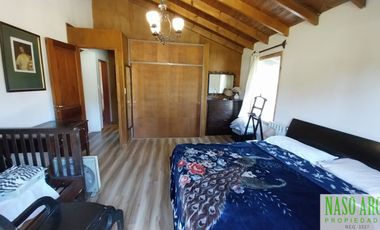 CHALET EN VENTA EN SIERRA DE LOS PADRES - RED GAS NATURAL EN SU VEREDA.