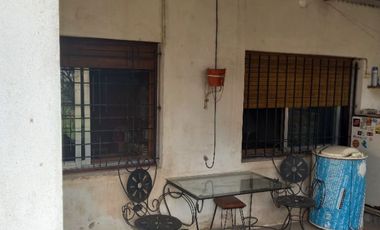 Casa en venta de 3 dormitorios c/ cochera en Castelar