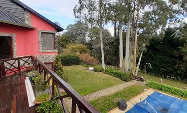 EXTRAORDINARIO CHALET SOBRE DOS LOTES LINDEROS AL GOLF