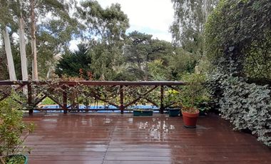 EXTRAORDINARIO CHALET SOBRE DOS LOTES LINDEROS AL GOLF