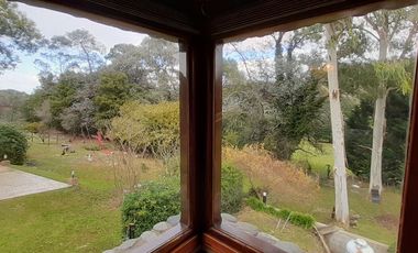 EXTRAORDINARIO CHALET SOBRE DOS LOTES LINDEROS AL GOLF