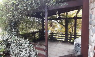 EXTRAORDINARIO CHALET SOBRE DOS LOTES LINDEROS AL GOLF