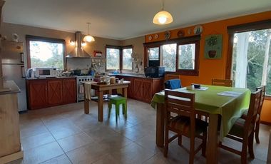 EXTRAORDINARIO CHALET SOBRE DOS LOTES LINDEROS AL GOLF