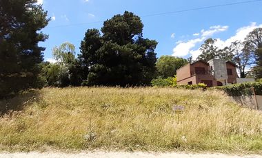 BAJO SU VALOR - LOTE RETASADO ZONA CAPILLA