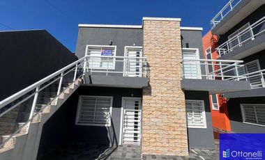 Departamento en venta de 2 dormitorios c/ cochera en Costa Azul