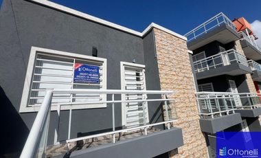 Departamento en venta de 2 dormitorios c/ cochera en Costa Azul