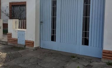 Casa Céntrica en Salto p/ reciclar y proyectar como tu casa de FINDE