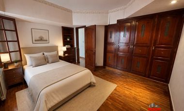 Casa en venta de 10 ambinetes c/ cochera en Centro de Jujuy