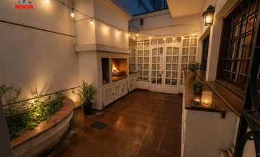 Casa en venta de 10 ambinetes c/ cochera en Centro de Jujuy