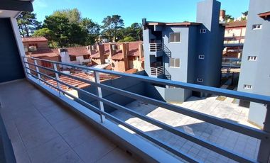 Departamento en venta de 2 dormitorios c/ cochera en San Bernardo