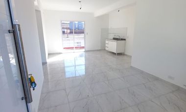 Departamento en venta de 2 dormitorios c/ cochera en San Bernardo