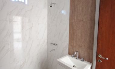 Departamento en venta de 2 dormitorios c/ cochera en San Bernardo