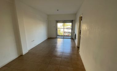 Departamento en venta de 1 dormitorio c/ cochera en 9 de Julio