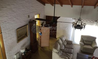 HERMOSA PROPIEDAD en Venta en ZÁRATE OPORTUNIDAD permuta Residencial CHALET