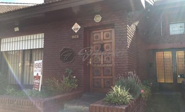 HERMOSA PROPIEDAD en Venta en ZÁRATE OPORTUNIDAD permuta Residencial CHALET