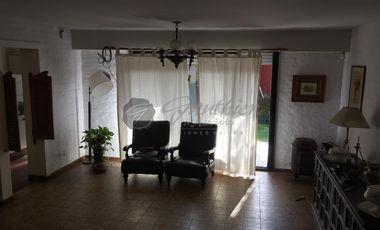 HERMOSA PROPIEDAD en Venta en ZÁRATE OPORTUNIDAD permuta Residencial CHALET