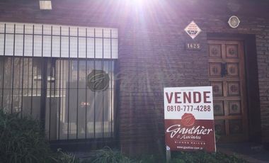 HERMOSA PROPIEDAD en Venta en ZÁRATE OPORTUNIDAD permuta Residencial CHALET