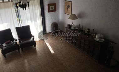 HERMOSA PROPIEDAD en Venta en ZÁRATE OPORTUNIDAD permuta Residencial CHALET