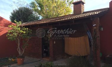 HERMOSA PROPIEDAD en Venta en ZÁRATE OPORTUNIDAD permuta Residencial CHALET