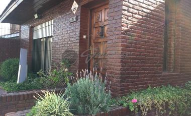 HERMOSA PROPIEDAD en Venta en ZÁRATE OPORTUNIDAD permuta Residencial CHALET