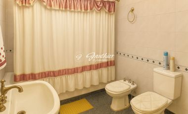 ESQUINA ÚNICA en venta Campana OPORTUNIDAD precio VIVIENDA OFICINA CONSULTORIO