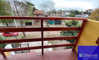 Dúplex en venta de 3 dormitorios c/ cochera en San Bernardo