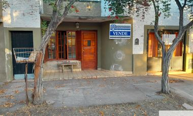 Casa en venta de 2 dormitorios c/ cochera en 9 de Julio