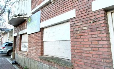 Lote  de 11 X 43M; H. Yrigoyen 3500. Toma en permuta deptos terminados