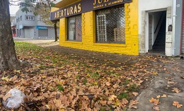 VENTA. Chalet 3 amb en Planta Alta con LOCAL. Zona Nueva Terminal, Mar de Plata