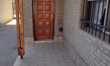 PH en venta de 7 dormitorios c/ cochera en Cinco Saltos