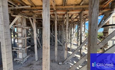 Departamento en venta de 2 dormitorios c/ cochera en Costa Azul