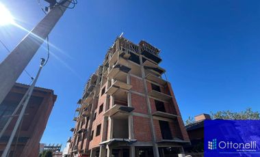 Departamento en venta de 2 dormitorios c/ cochera en Costa Azul