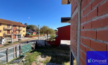 Departamento en venta de 2 dormitorios c/ cochera en Costa Azul