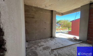 Departamento en venta de 2 dormitorios c/ cochera en Costa Azul