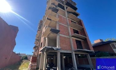 Departamento en venta de 2 dormitorios c/ cochera en Costa Azul