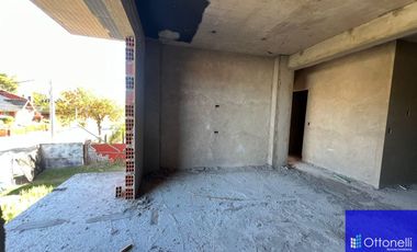 Departamento en venta de 2 dormitorios c/ cochera en Costa Azul