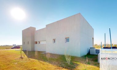 Ruta 2 y Calle 90, Campos de La Enriqueta-Casa en entorno natural