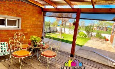 Casa quinta en venta de 530m2 ubicado en Colonia Elía