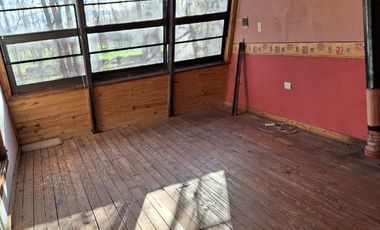 Casa en venta de 3 dormitorios c/ cochera en Cinco Saltos