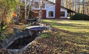 Casa en venta de 3 dormitorios c/ cochera en Cinco Saltos