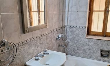 Casa en venta de 3 dormitorios c/ cochera en Cinco Saltos